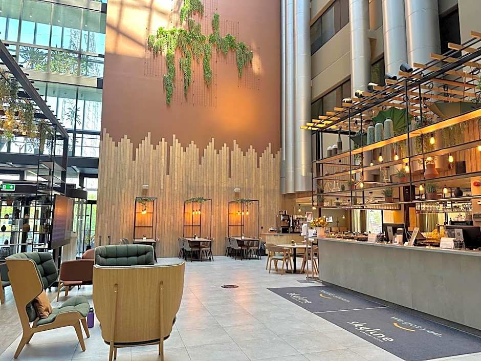 Skyline Airport Hotel