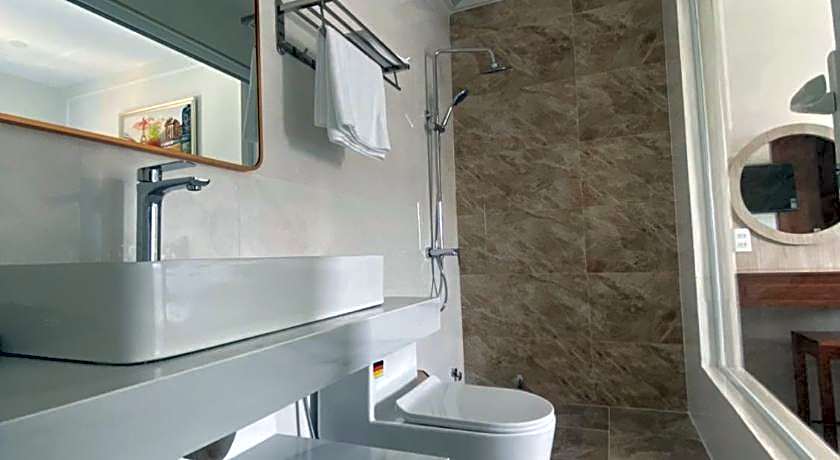 KHÁCH SẠN Biển Xanh