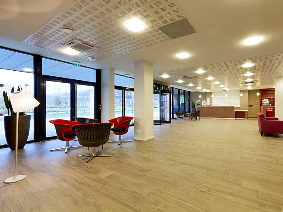 CAMPANILE BELFORT MONTBELIARD Gare La Jonxion