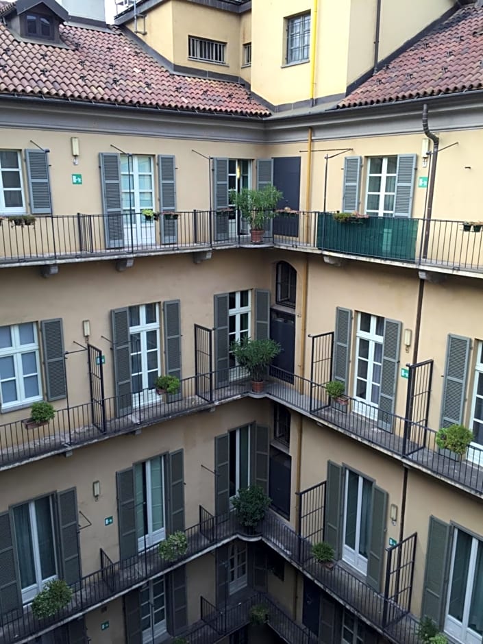 Le Petit Hotel