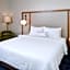 Fairfield Inn & Suites by Marriott Arlington Near Six Flags