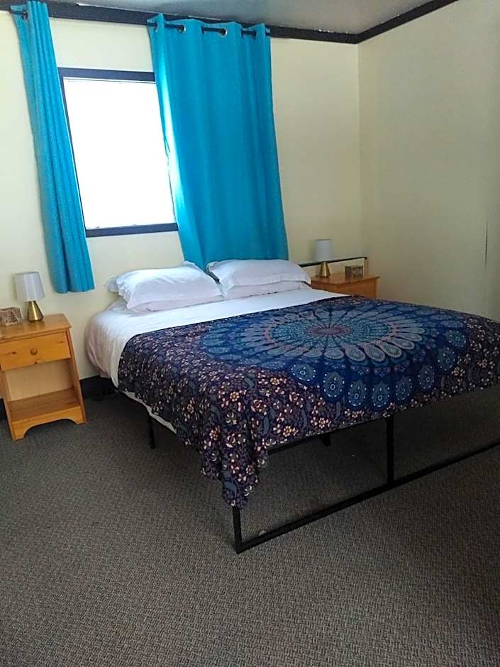 Dwight Riverside Inn