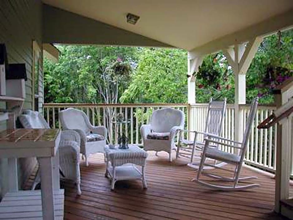 Alpine Haus Bed & Breakfast Inn