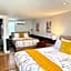 Riverwalk Inn