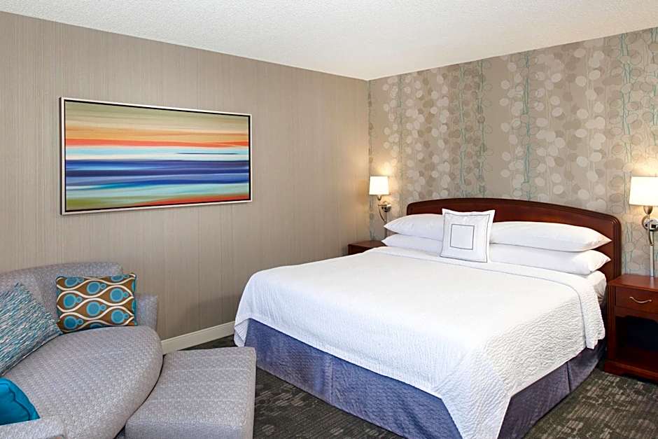 Courtyard by Marriott Oakland Airport