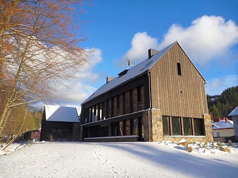 Krakonošova Dílna "WOODHAUS"