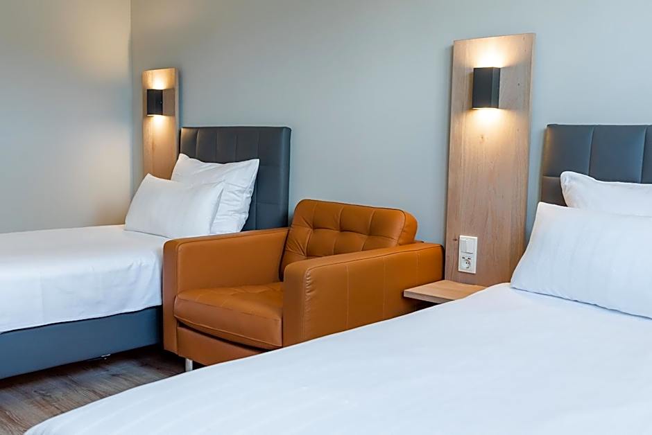 Hotel Circle Inn - Closest to Air Base