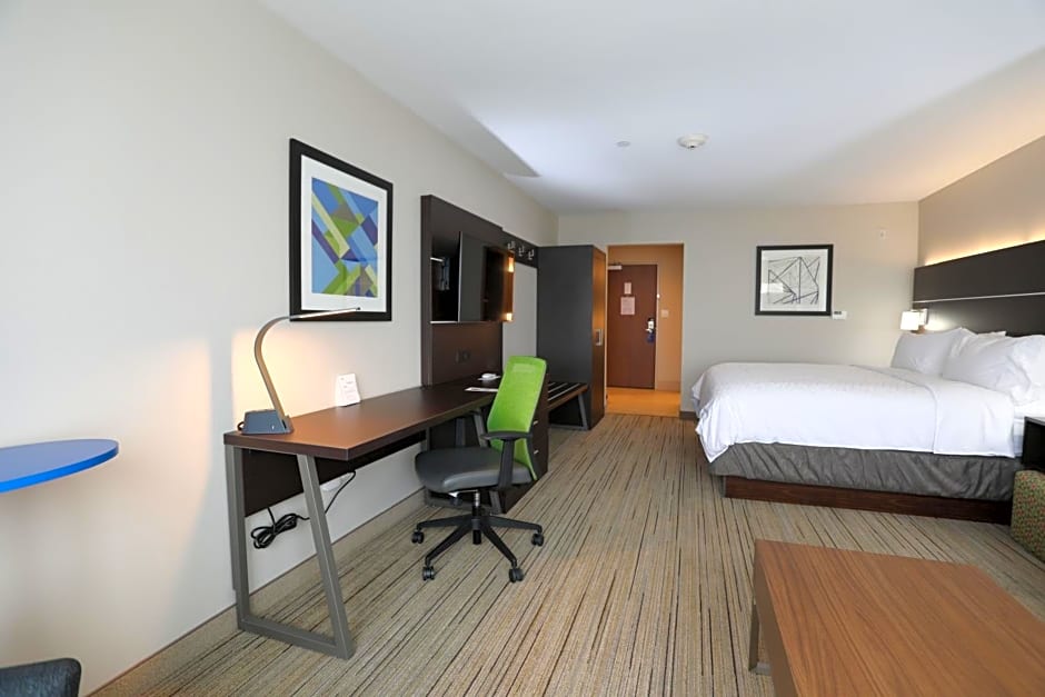 Holiday Inn Express And Suites Forney By IHG