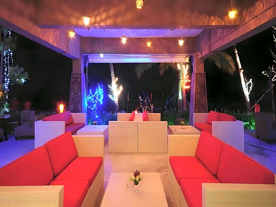KC Beach Club & Pool Villas