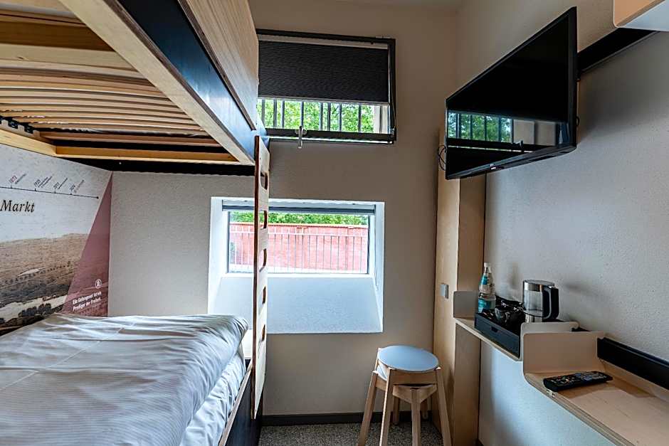 Foto 1 dari 5 — Bunk Bed