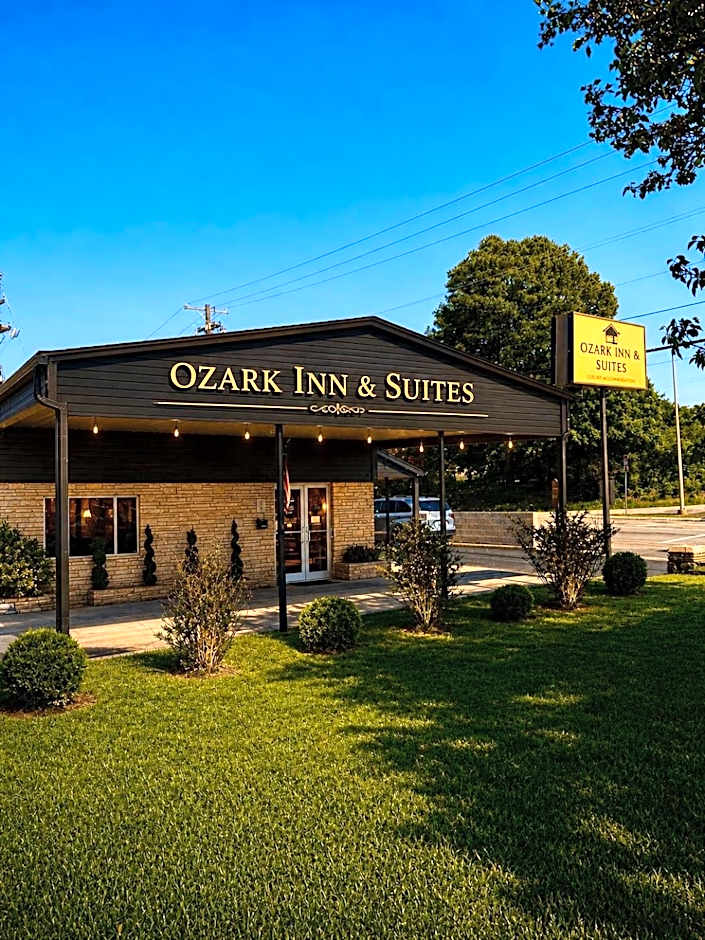 Ozark Inn & Suites
