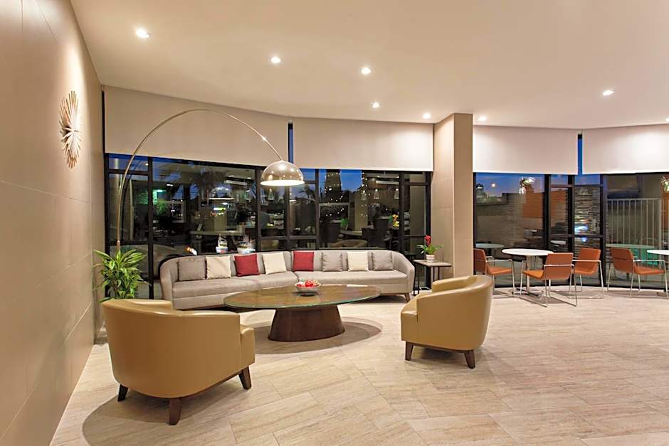 Holiday Inn Long Beach - Airport By IHG