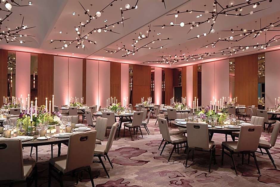 Marriott Bethesda Downtown at Marriott HQ