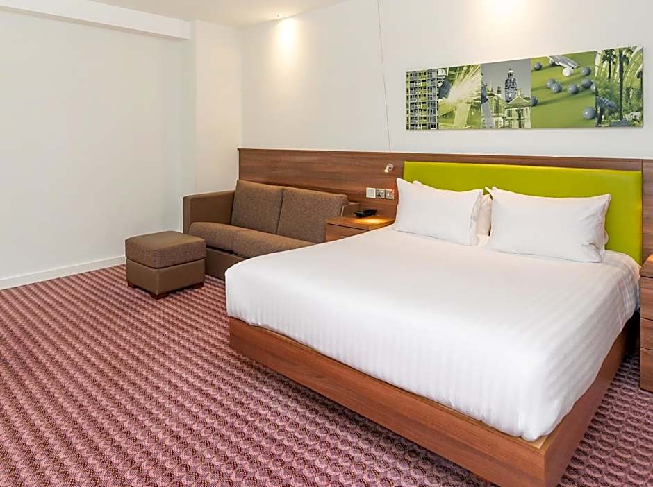 Photo 1 of 6 of 1 Queen Bed with Sofabed