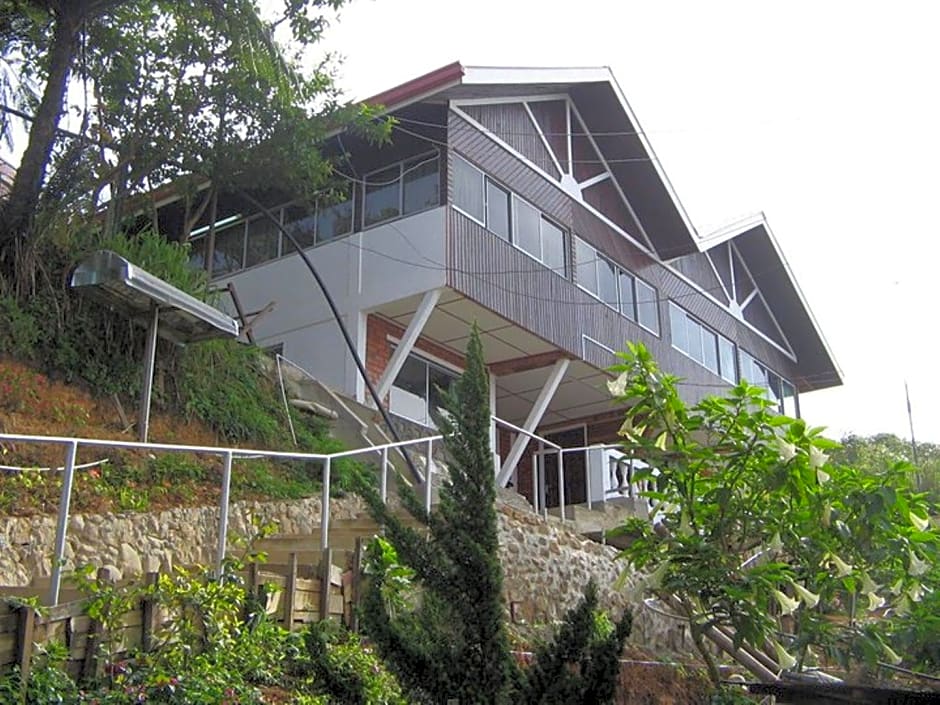 Strawberry Garden Hotel