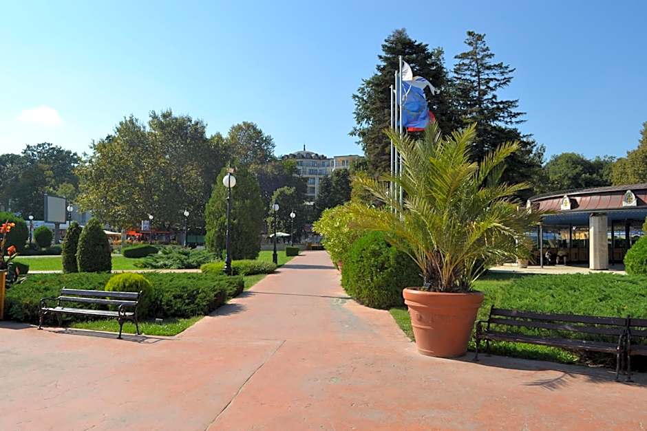 Sea View Rental Iglika Apartments