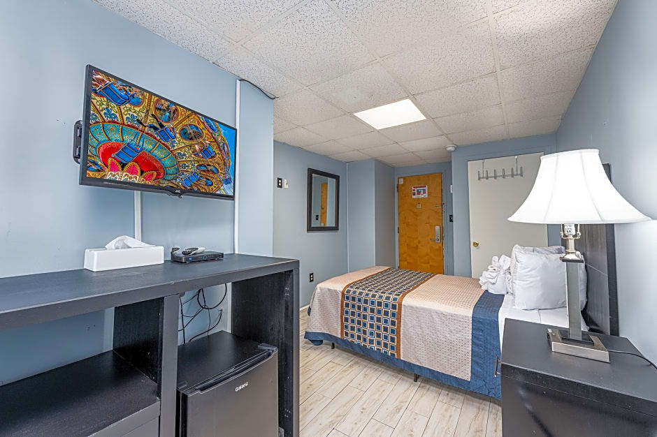 Hammock Inn & Suites - Jersey Shore