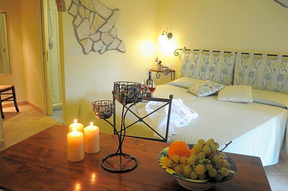 Hotel Tirrena Bike & Country Hotel