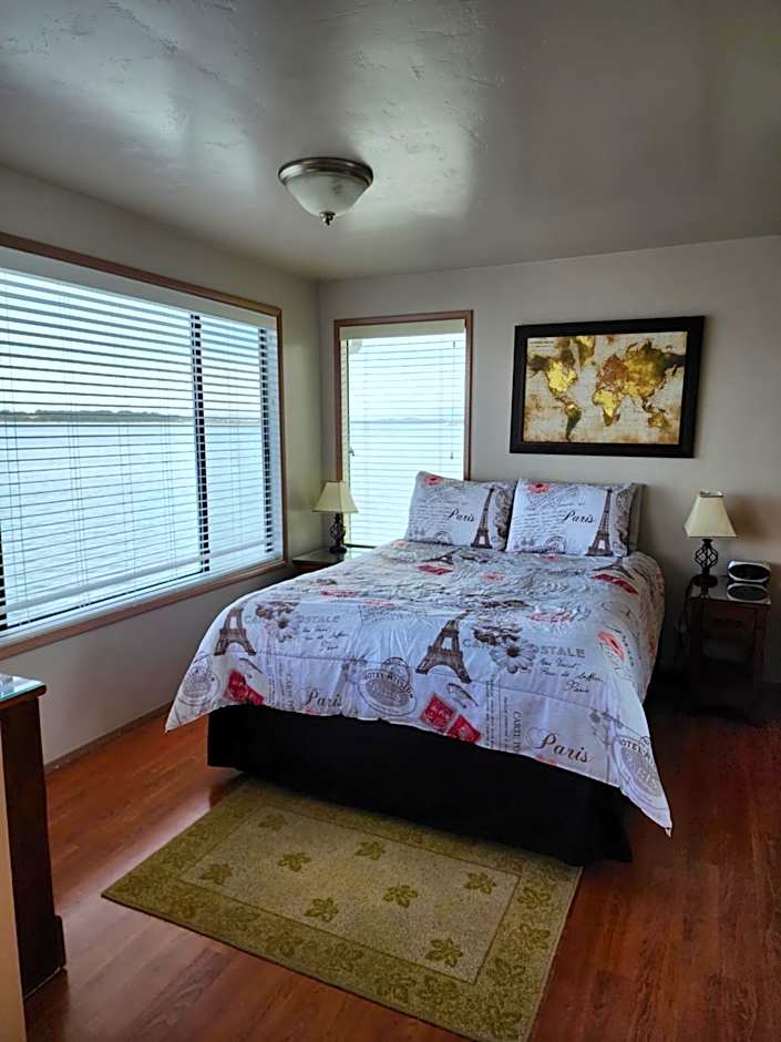 Plainview Motel