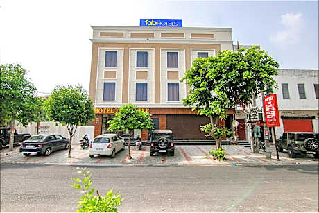 FabHotel Prime Taj Castle
