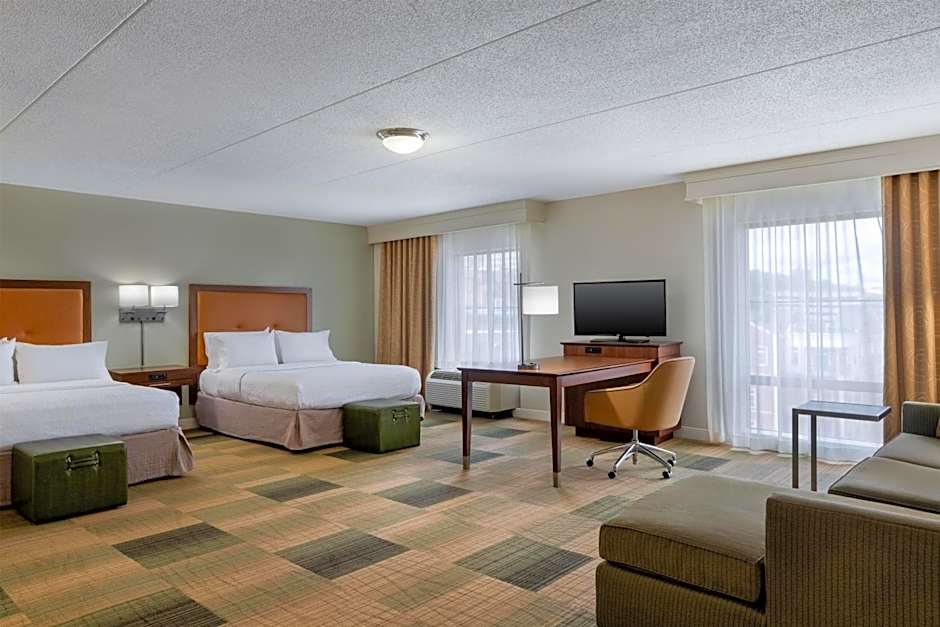 Hampton Inn & Suites Albany-Downtown