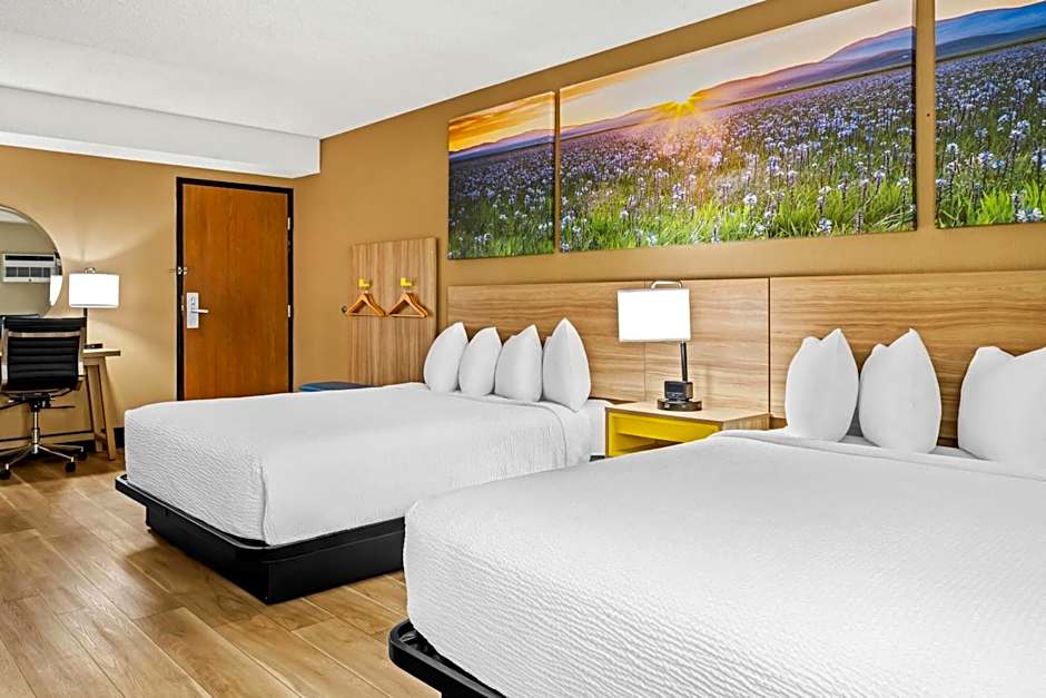 Days Inn by Wyndham Helena