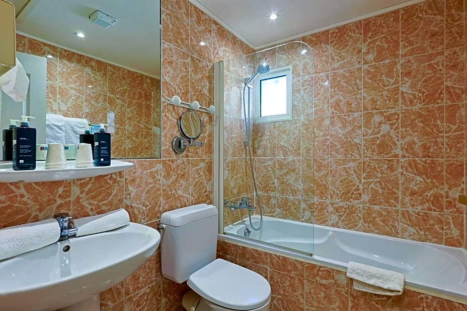 Logis Hotel l'Esterella