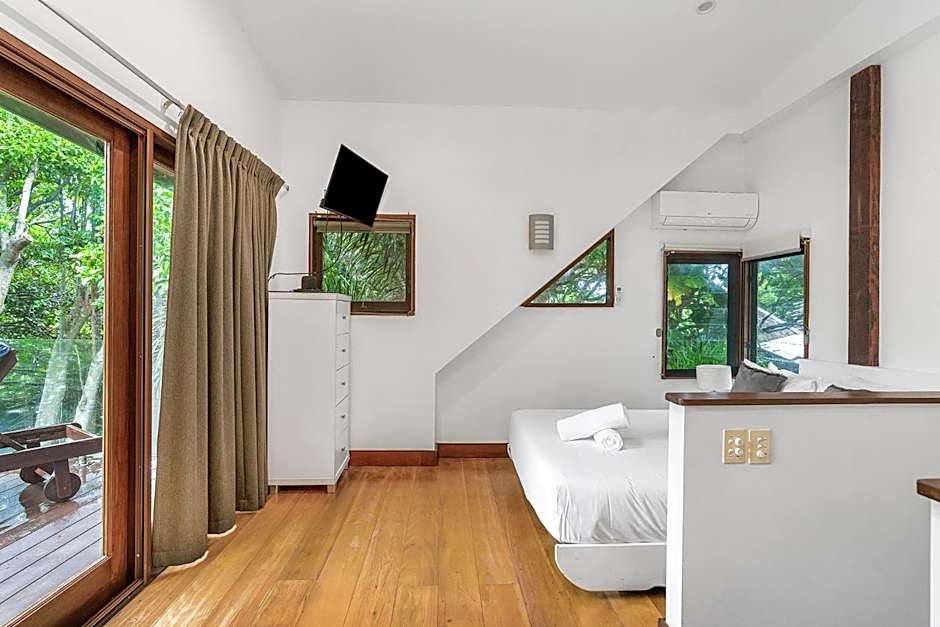 Photo 1 of 12 of 1 Bedroom Cottage