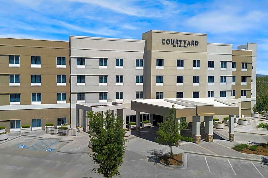 Courtyard by Marriott Atlanta Kennesaw