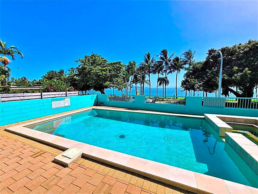 Emthree Seaside Apartments