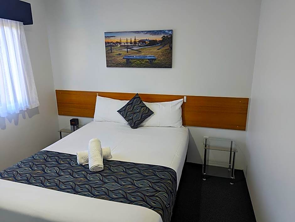 Haven Waters Motel & Apartments