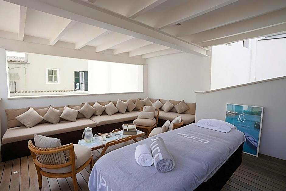 Puro Hotel Oasis Urbano