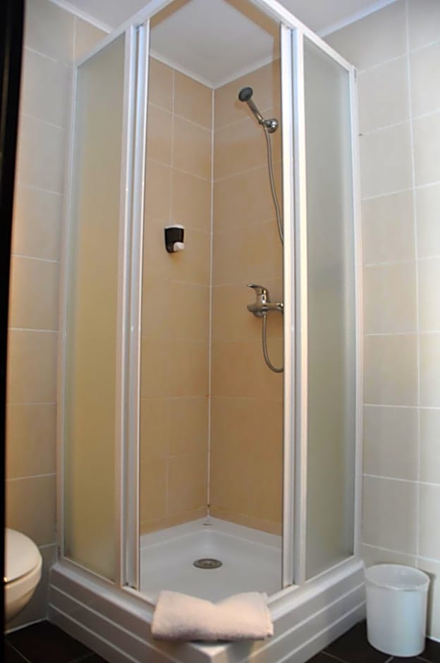 Green Hotel Budapest