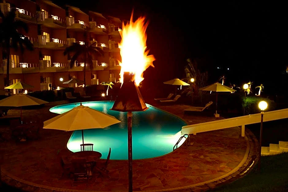 THE NEST ISHIGAKI