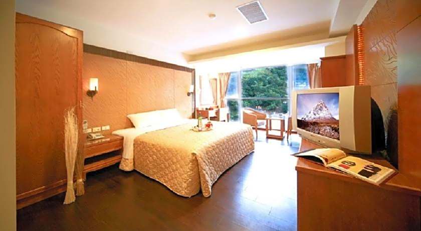 Ming Lu Holiday Hotel