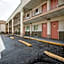 Hotel O Daylight Inn Elkhart I-90, IN
