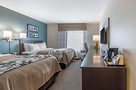 Queen Room with Two Queen Beds - Non-Smoking