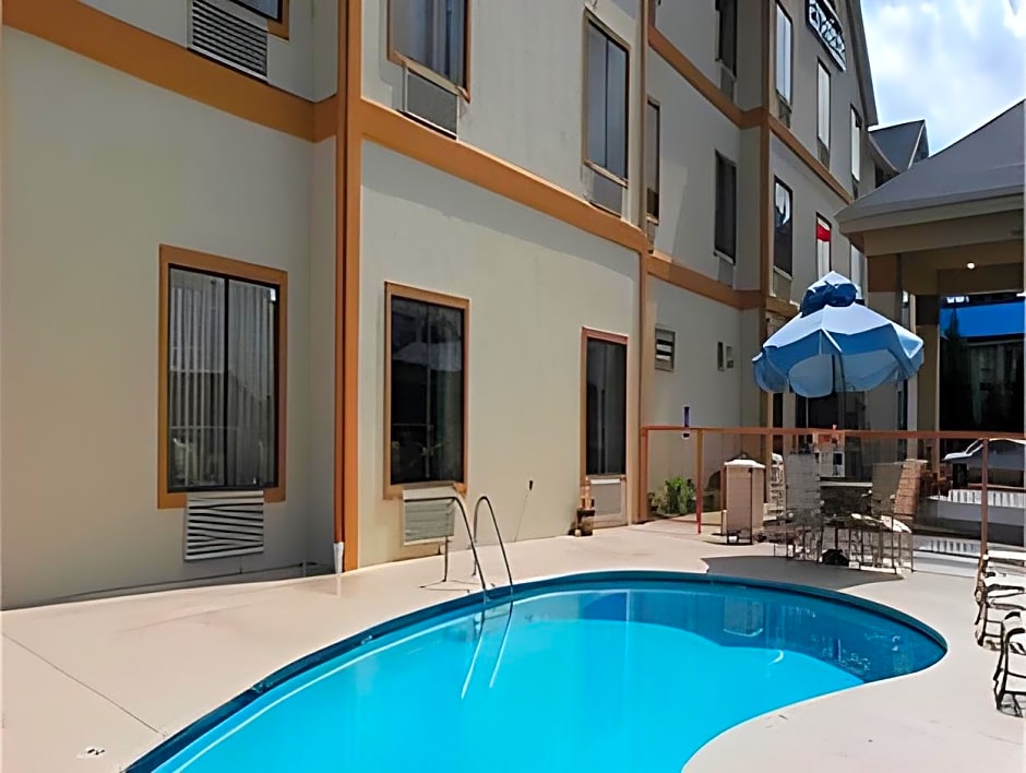 Holiday Inn Express Dandridge By IHG