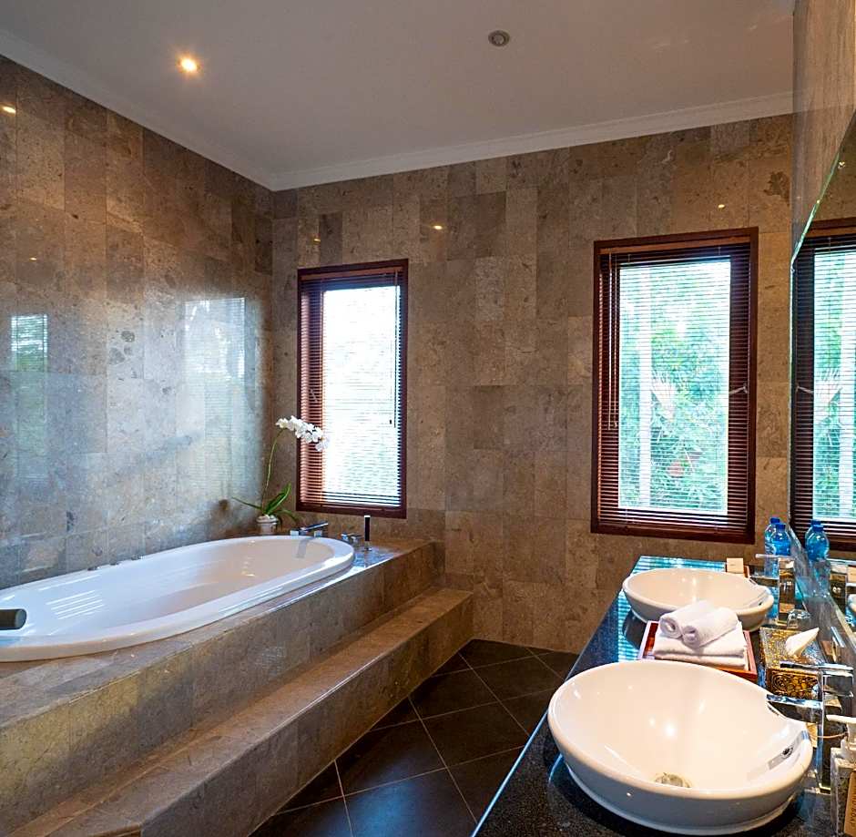 Echo Suji Villa