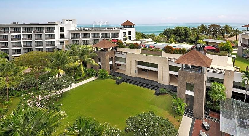 Pullman Bali Legian Beach