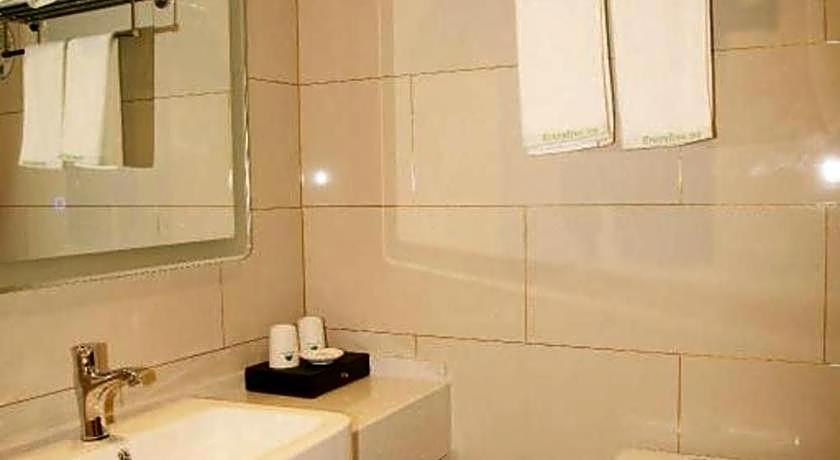 GreenTree Inn Heze Danxian Shangmaocheng Business Branch