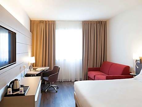 Superior King Room with Sofa Bed