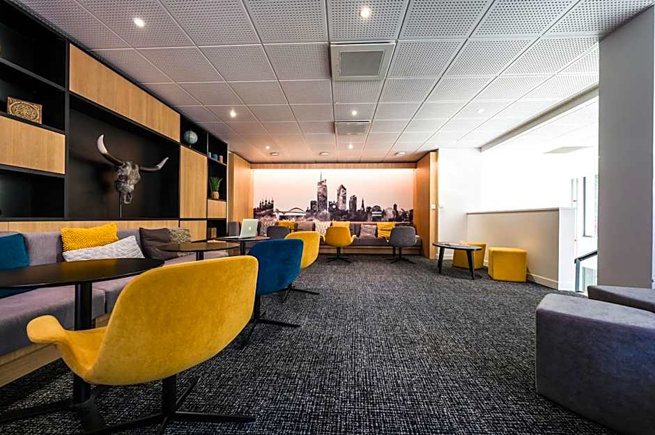 Néméa Appart Hotel Résidence So Cloud