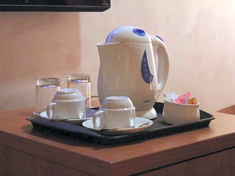 Al Fanar Palace Hotel and Suites