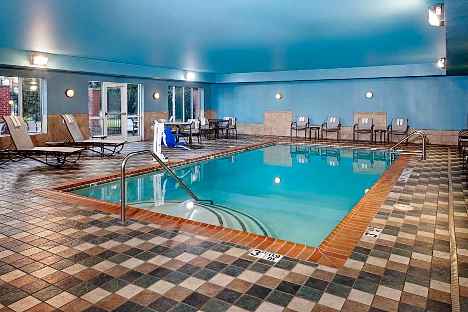 Holiday Inn Express Hotel & Suites Urbana-Champaign-U of I Area By IHG