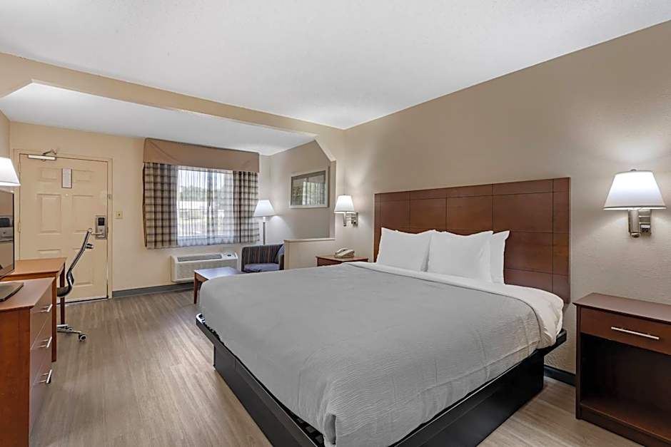 Quality Inn & Suites Stockbridge Atlanta South I-75