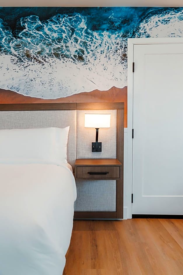 Del Mar Beach Hotel