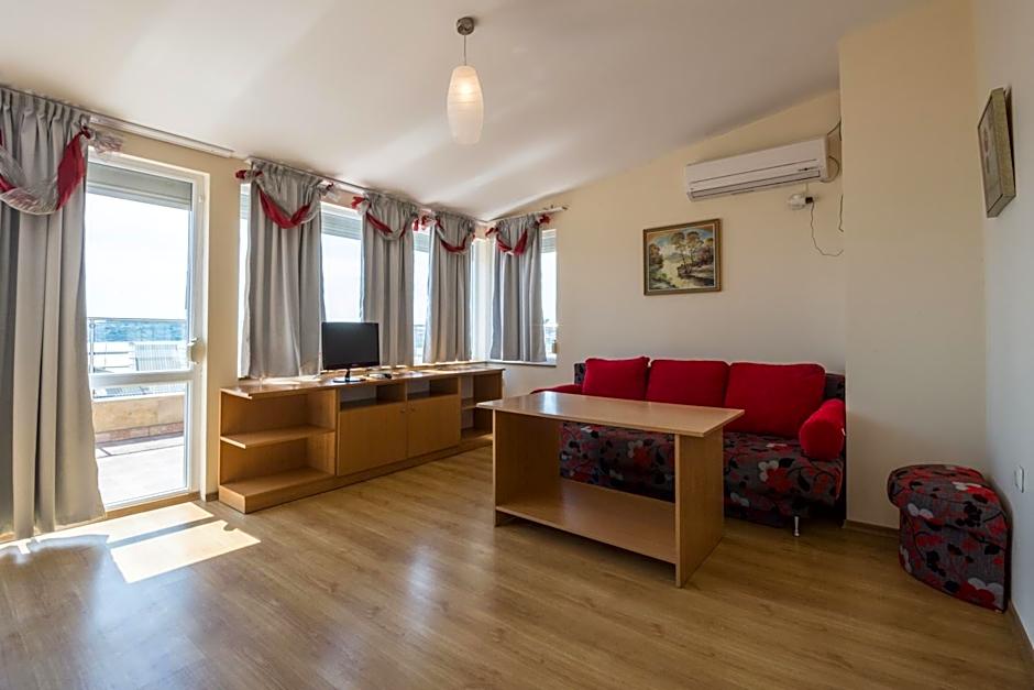 Семеен хотел Бриз