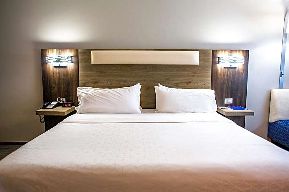 Holiday Inn Express Manzanillo By IHG