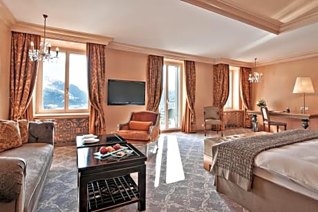Grand Junior Suite with Lake View
